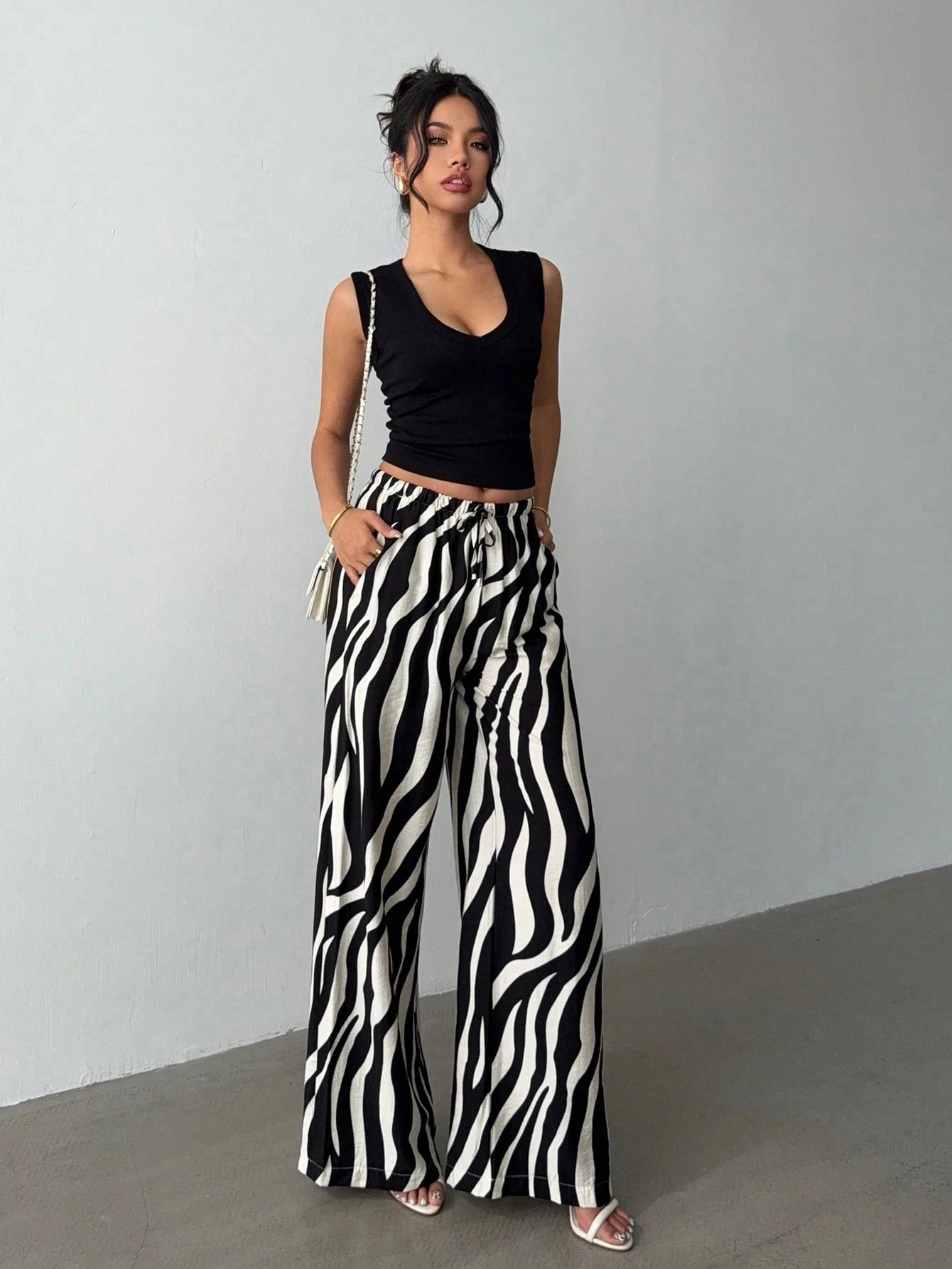 Women's Wide Leg Pants with Drawstring And Pockets Lightweight Breathable Fabric for All Seasons Casual Versatile Style
