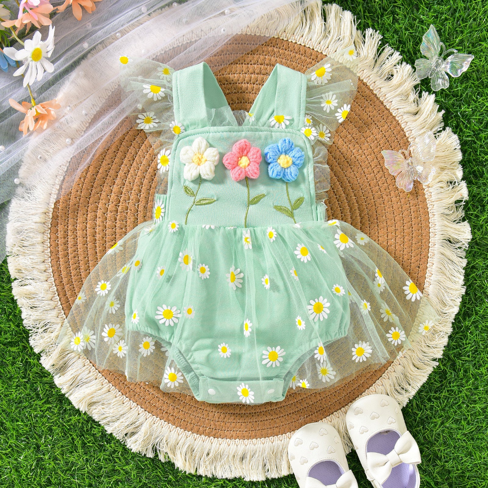 Cute Suspenders Three Flowers Stitching Mesh One-piece Baby's Gown