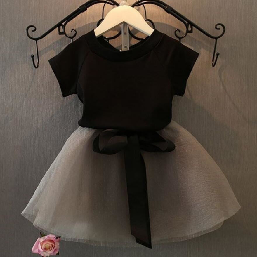 Girls' Short Sleeve And Gauze Skirt Suit    (Available)