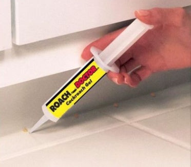 Cockroach-Killing Glue Bait Syringe