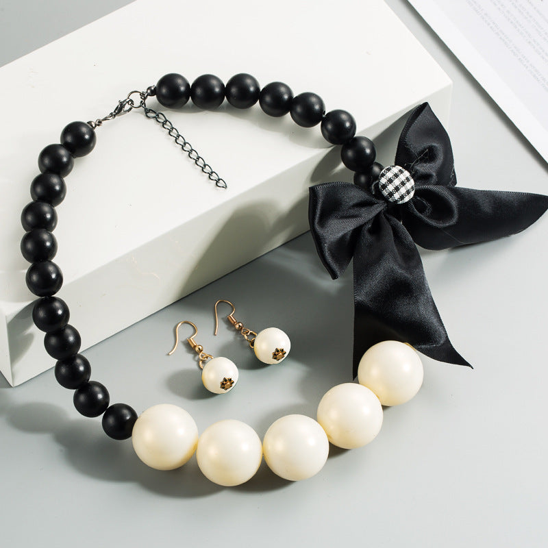 Bowknot Resin Necklace Set