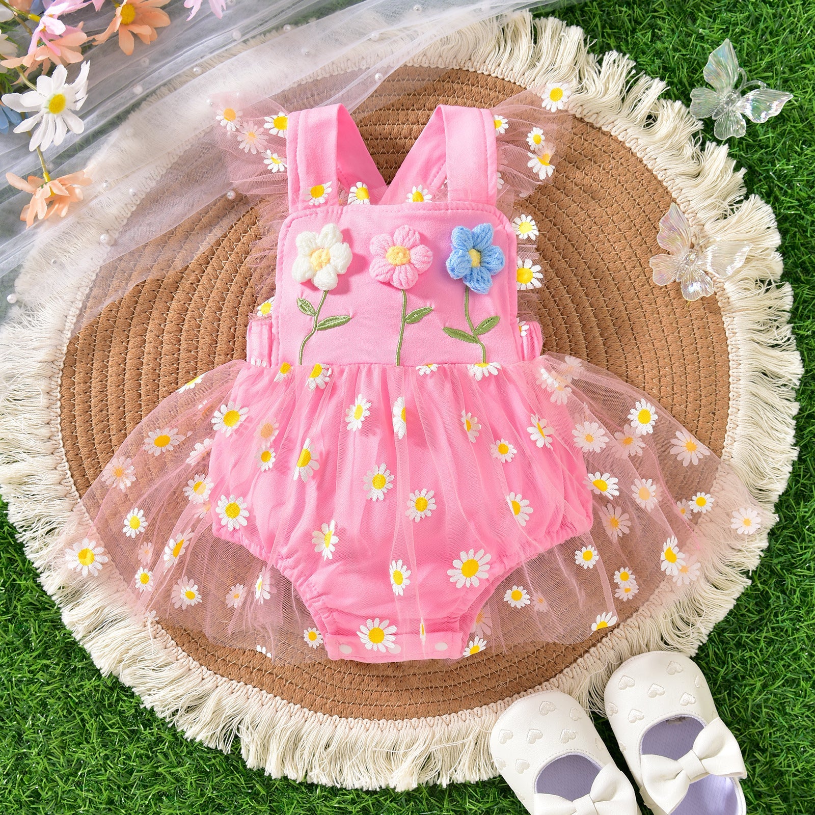 Cute Suspenders Three Flowers Stitching Mesh One-piece Baby's Gown