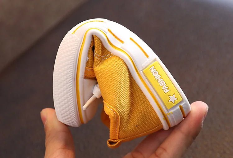 2025 New Children's Canvas Shoes Fashion Baby Board Shoes Girls' Breathable Single Shoes Boys' Casual Shoes (Available) - Mom & Kids