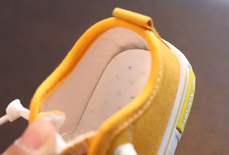 2025 New Children's Canvas Shoes Fashion Baby Board Shoes Girls' Breathable Single Shoes Boys' Casual Shoes (Available) - Mom & Kids
