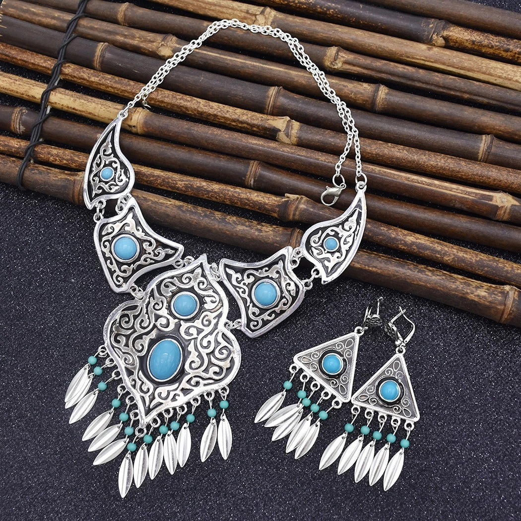 European And American Fashion Retro Tassel Necklace Earrings Set