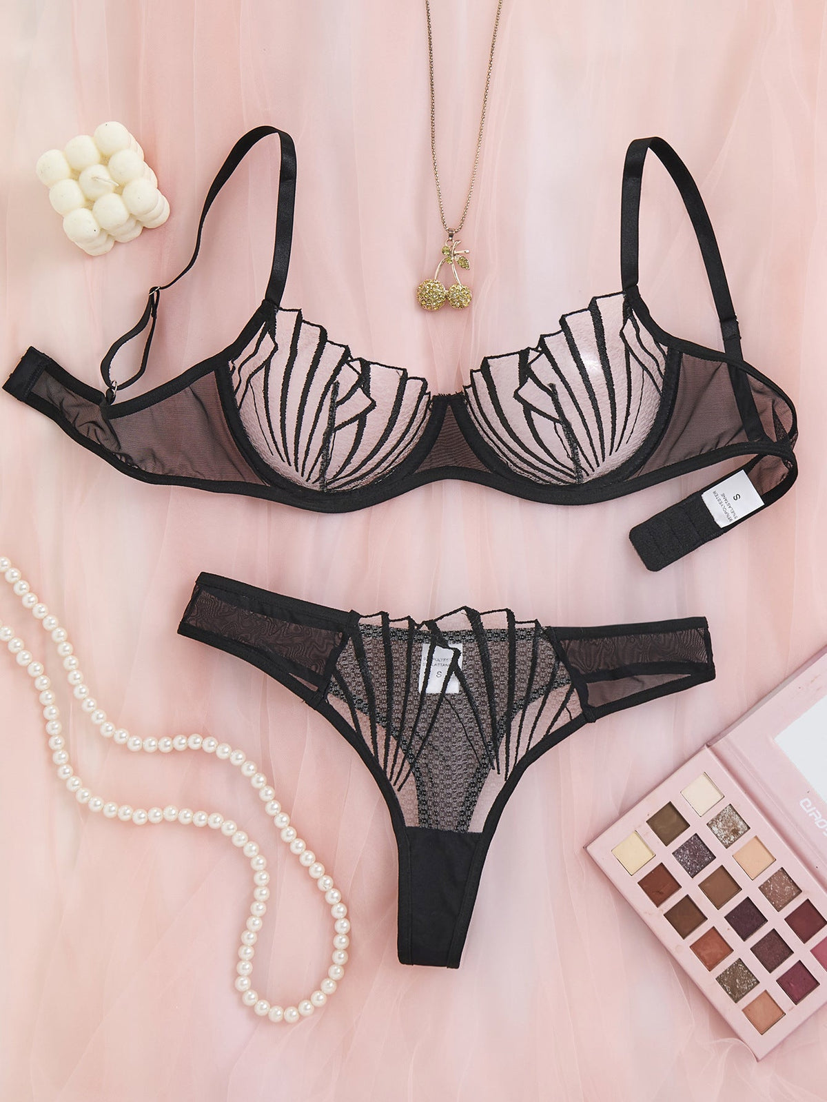 Lightweight Breathable Three-piece Lace Mesh Bra Set