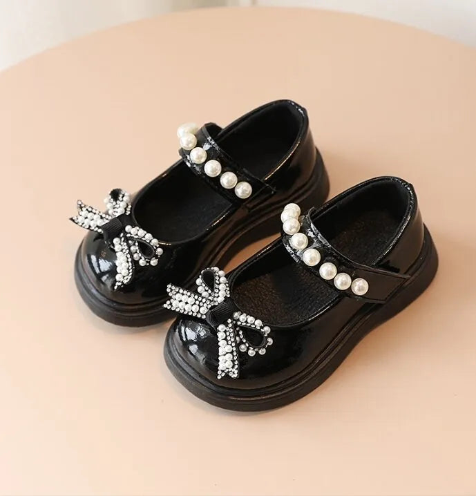 Kids Fashion Pearl Bow Knot PU Leather Princess Shoes for Girls Butterfly Baby Shoes (Available)