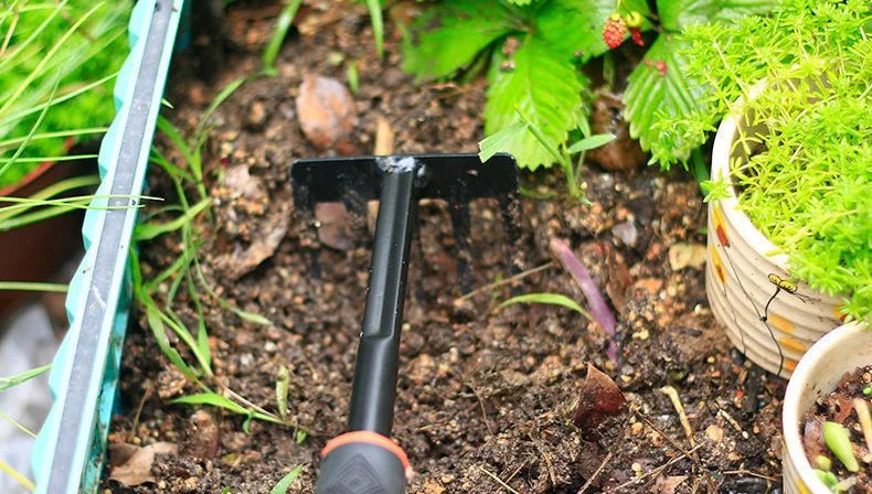 5-Piece Garden Tool Set: Shovel, Pruner, Hoe, Rake – Essential Gardening Kit