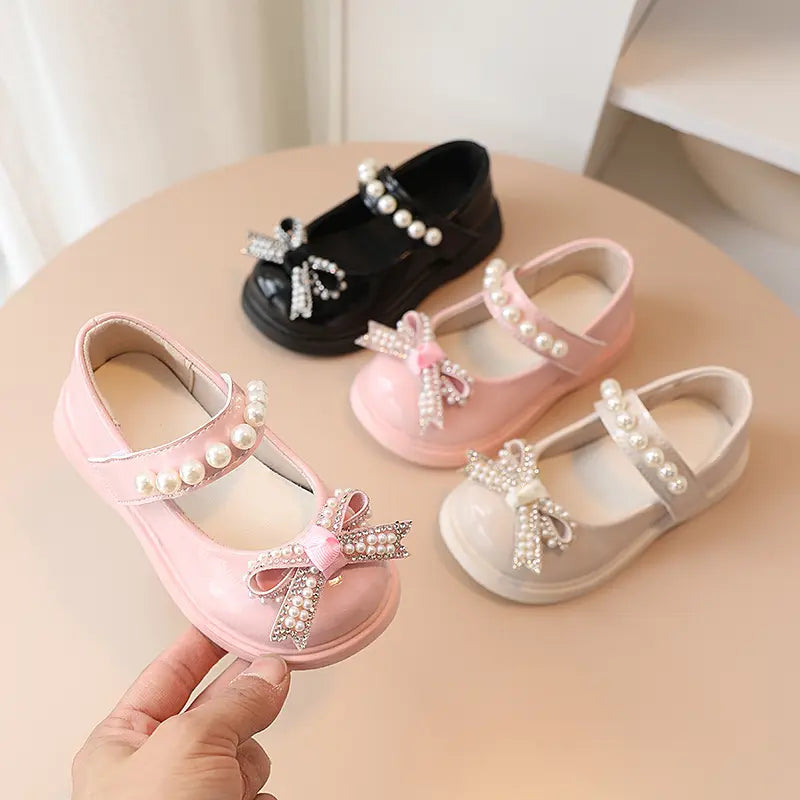 Kids Fashion Pearl Bow Knot PU Leather Princess Shoes for Girls Butterfly Baby Shoes (Available)