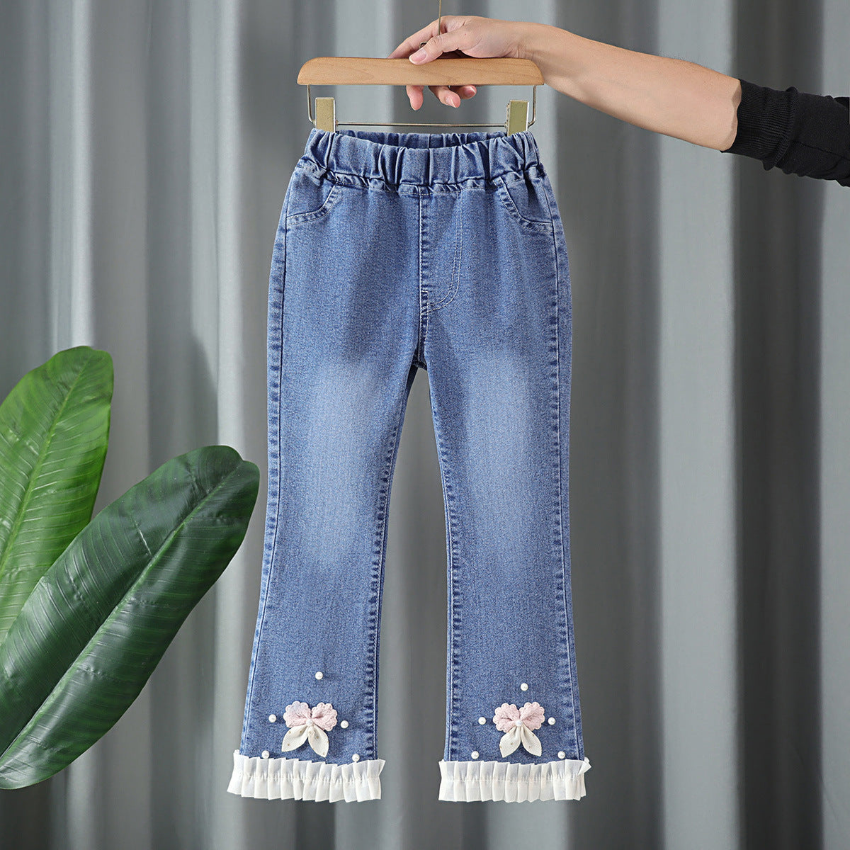 Girls' Bell-Bottom Pants Spring and Autumn 2026 New Style Children's Jeans Trendy Korean Version Casual Pants for Older Kids