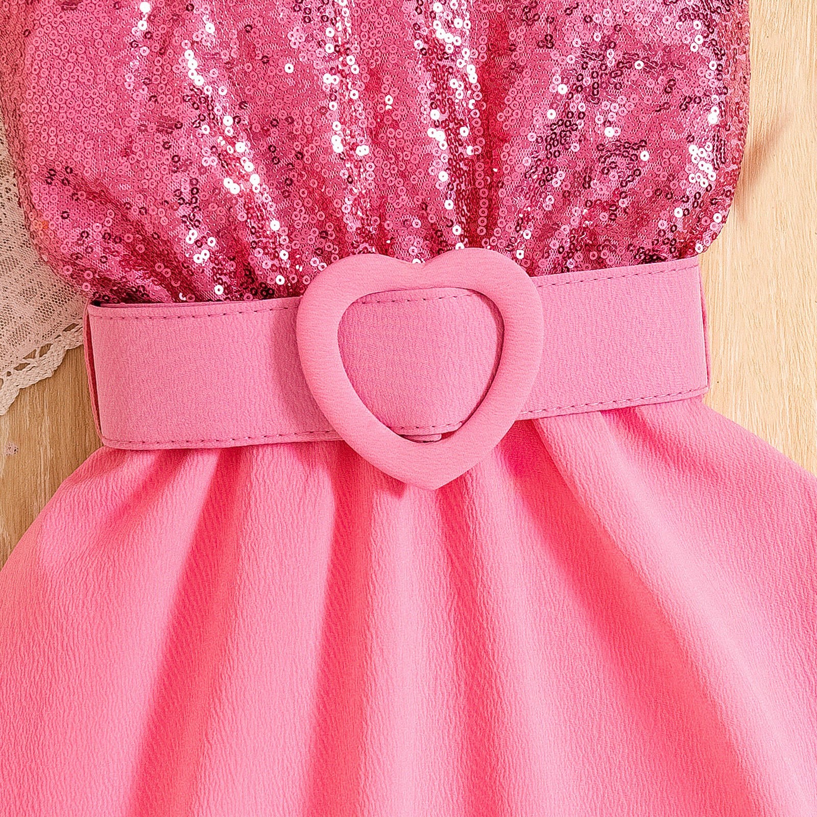 summer girls dress for small and medium-sized children with suspenders