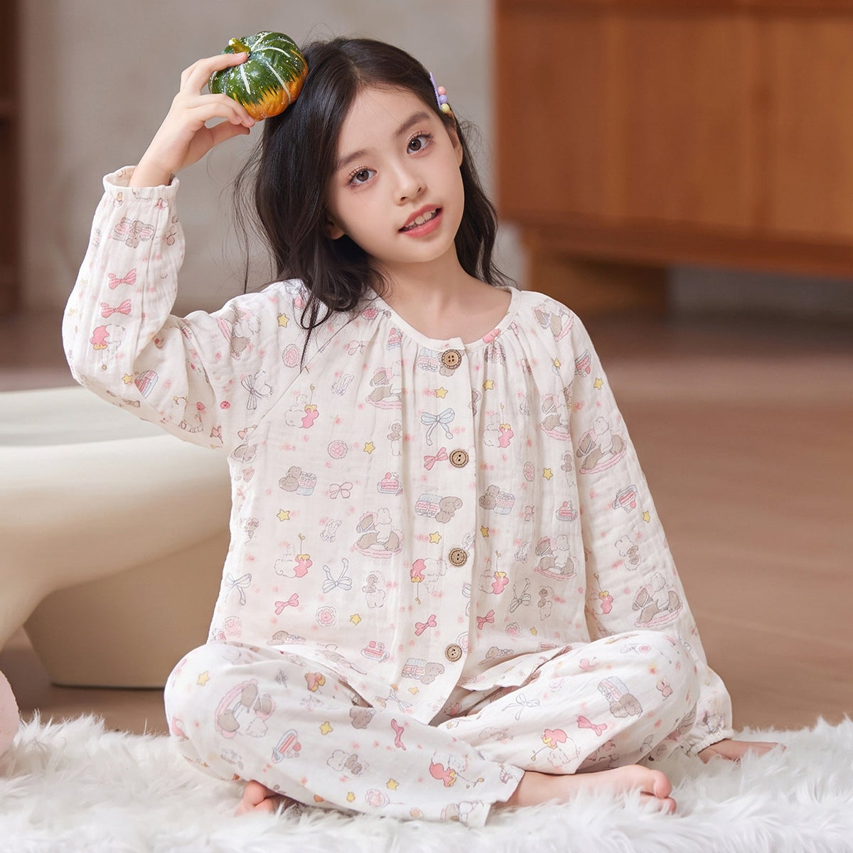 Cartoon Cute Style Girls Pajama Set with Cloud Pattern, Cotton Homewear for Spring and Autumn, Long-Sleeve Top and Long Pants, Lightweight Kids Pajamas