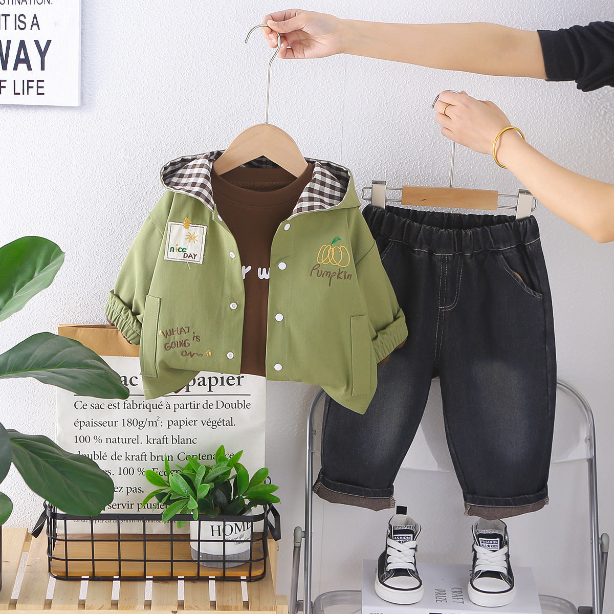 Boys' Spring Outfit Set 2026 New Stylish Children's Spring and Autumn Casual Plaid Hooded Three-Piece Set