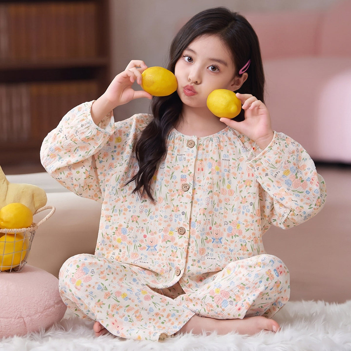 Cartoon Cute Style Girls Pajama Set with Cloud Pattern, Cotton Homewear for Spring and Autumn, Long-Sleeve Top and Long Pants, Lightweight Kids Pajamas
