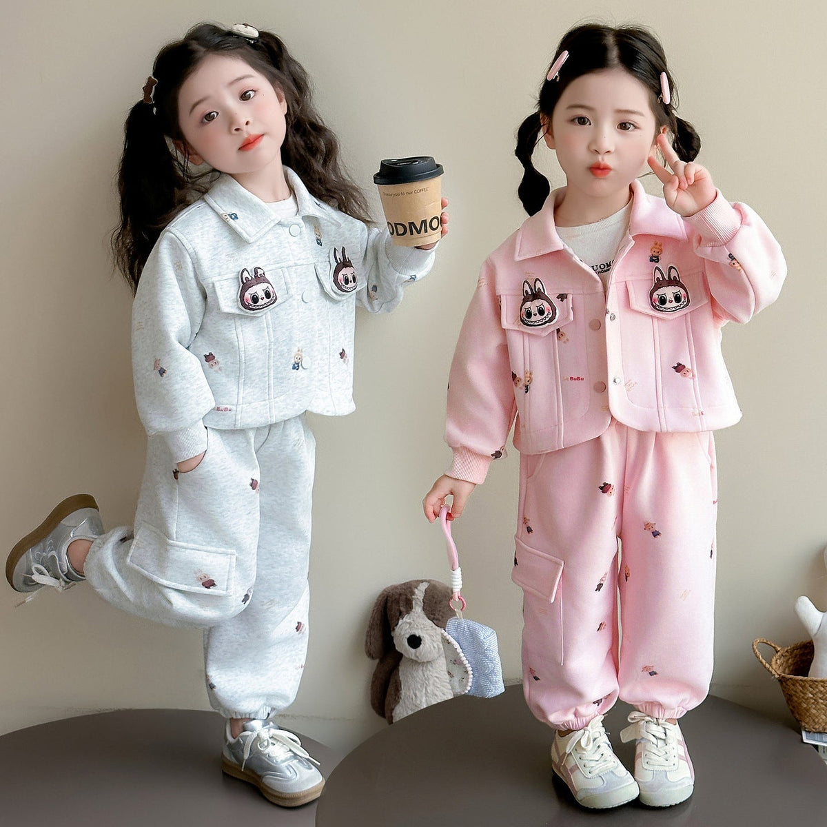 Girls Sports Suit Autum 2025 New Kidsren's Labubu Cardigan Sweatshirt Two-Piece Set Baby Spring and Autum Clothes