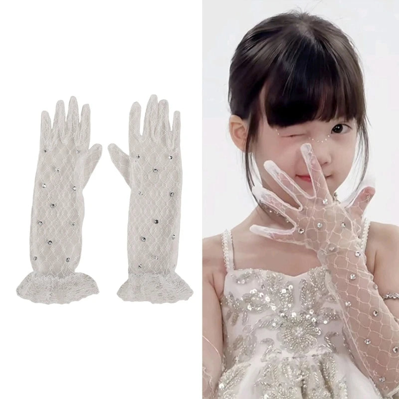 1 pair Lace Gloves for Little Kids Ages 3 to 12 Year Flower Girls Mittens White