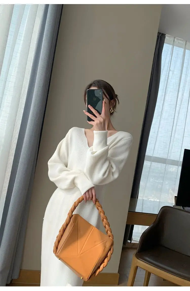 White Women's Dresses  Autumn Winter New V-neck French Style Dresses Vintage Elegant V-neck All-match Fashion Knitted Dress