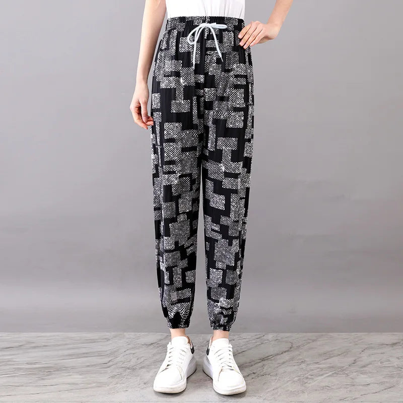 Summer Ladies Ice Silk Loose Casual Home Pants Elastic plus Size Mom Square Sports High Waist Straight Leg Length Nine Points