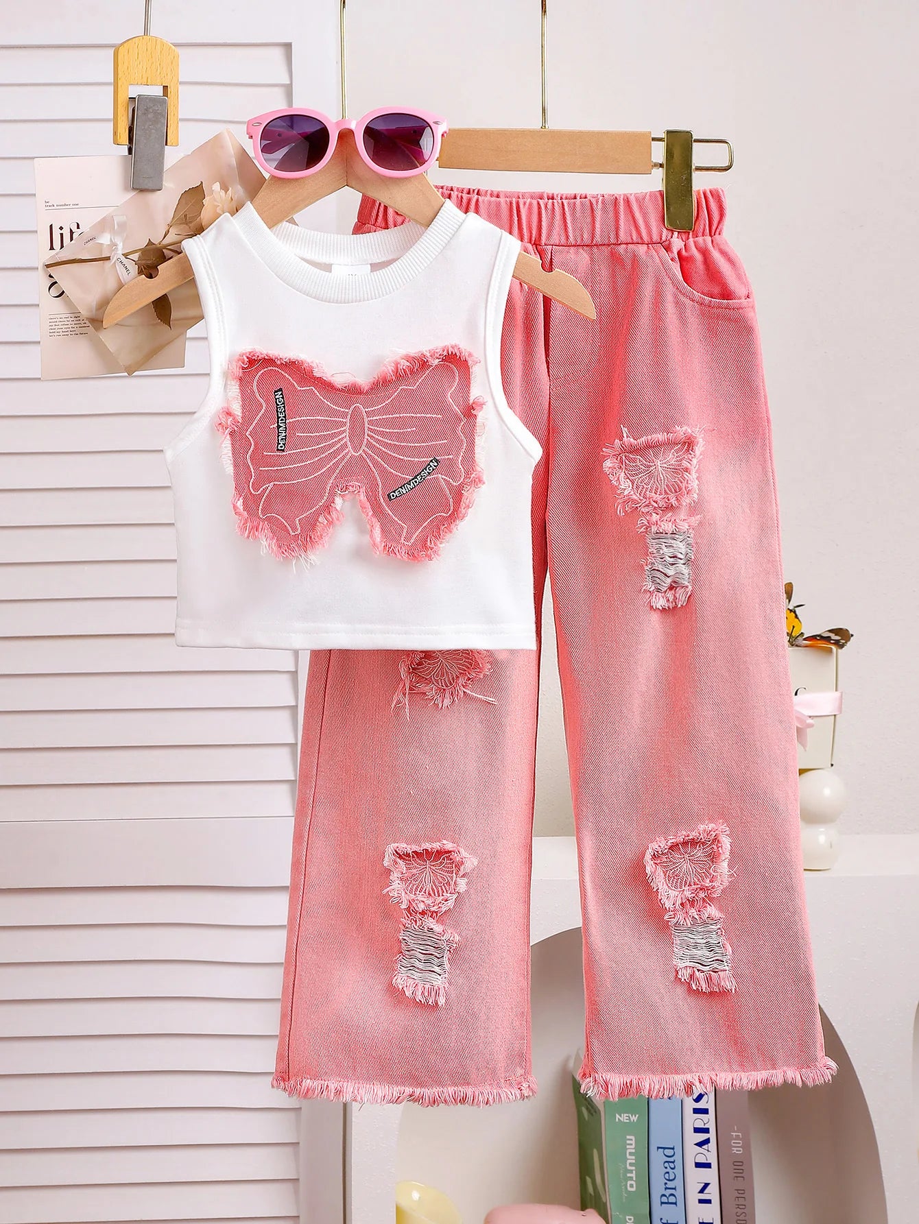 Unique Kid Set Summer Girl Sleeveless Applique Bow Camisole Top Ripped Denim Pants Two-Piece Children Suit Casual Comfortable