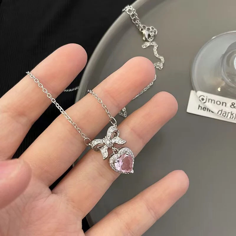 Exquisite Accessories, High-End Heart Bowknot Love Zircon Necklace; Luxury Clavicle Chain for Women Elegant Gift