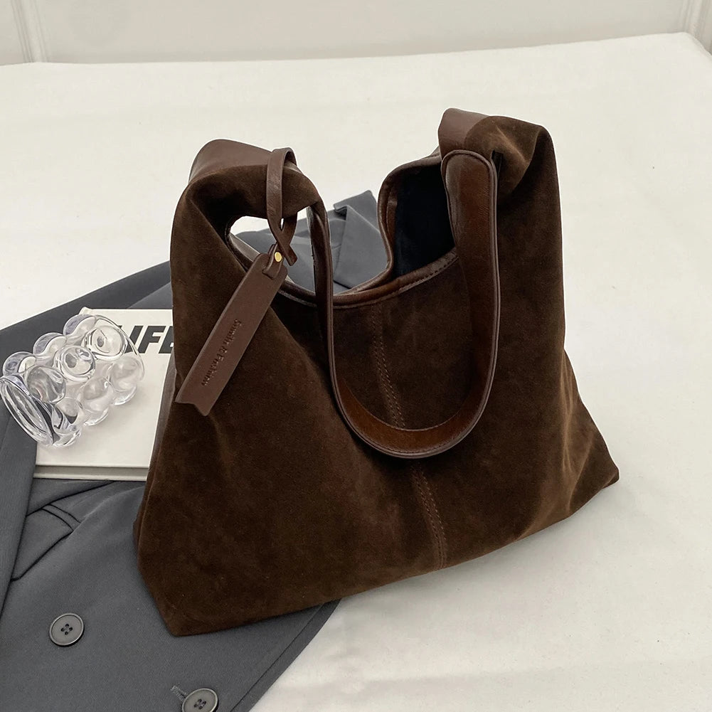 Women's Vintage Shoulder Tote Bag with large capacity, premium PU leather, zipper closure, and elegant everyday design