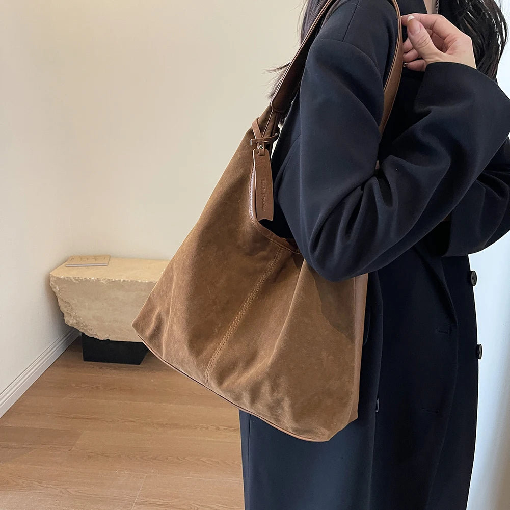 Women's Vintage Shoulder Tote Bag with large capacity, premium PU leather, zipper closure, and elegant everyday design