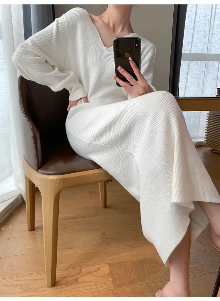 White Women's Dresses  Autumn Winter New V-neck French Style Dresses Vintage Elegant V-neck All-match Fashion Knitted Dress