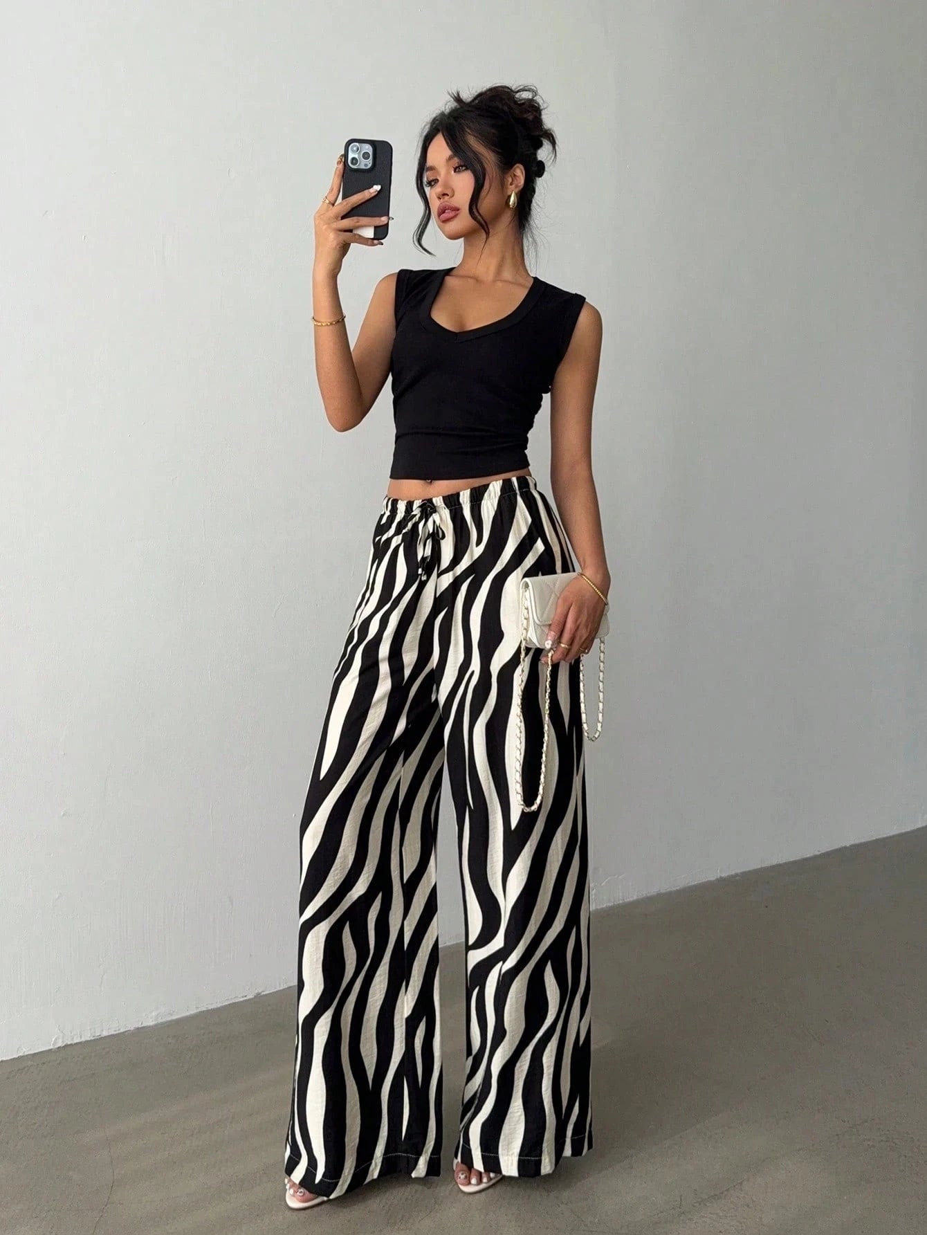 Women's Wide Leg Pants with Drawstring And Pockets Lightweight Breathable Fabric for All Seasons Casual Versatile Style