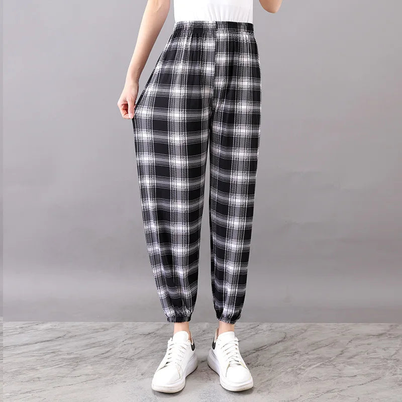Summer Ladies Ice Silk Loose Casual Home Pants Elastic plus Size Mom Square Sports High Waist Straight Leg Length Nine Points