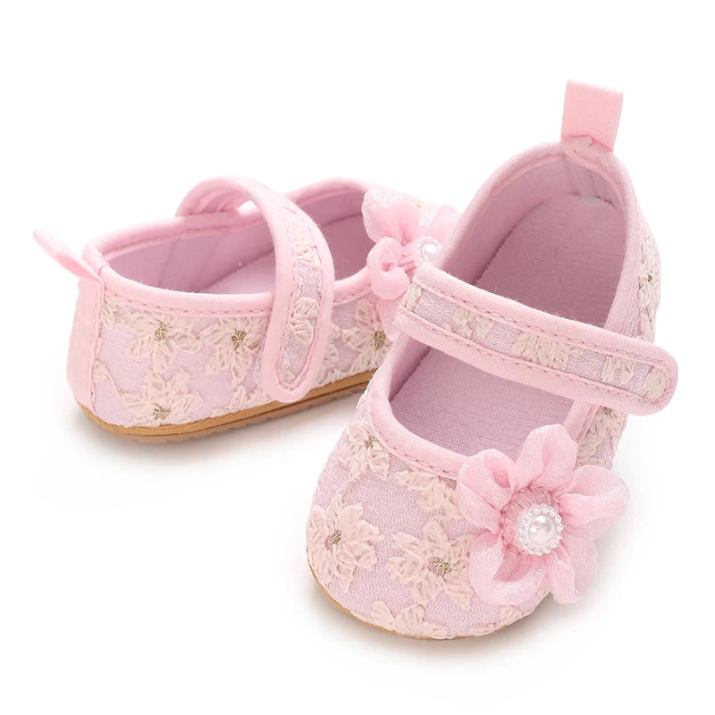 New Baby Shoes Lace Embroidered Shoes Exquisite Princess Shoes Anti Slip Soft Soled Women's Baby Walking Shoes