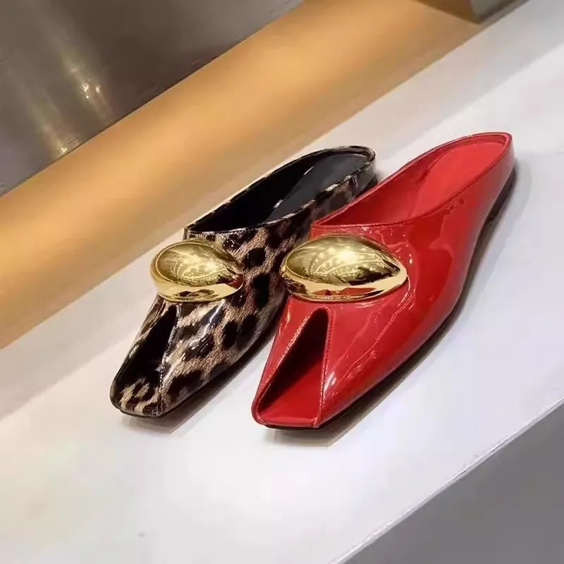 New  Elegant Temperament Metal Buckle Fish Mouth Slippers Fashionable Flat Shoes Cool Slippers Summer Trend