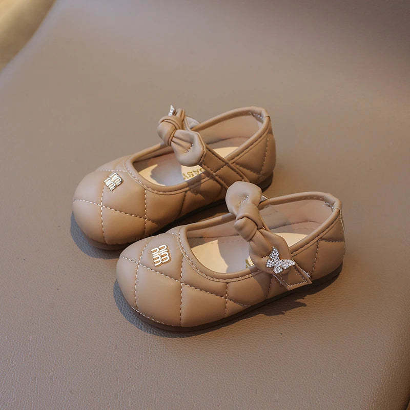 Girls Leather Shoes 1-6 Years Old Beige Rhinestone Bow Performance Princess Shoes Khaki Soft Bottom with Children's Single Shoes