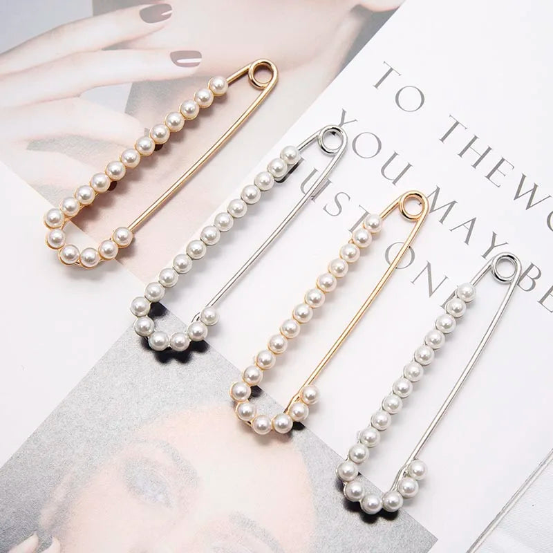 Women Trendy Popular Replica Pearl Decoration Tightening Waist Buckle Pin Coat Sweater Brooches Jewelry Accessories Girl Gift