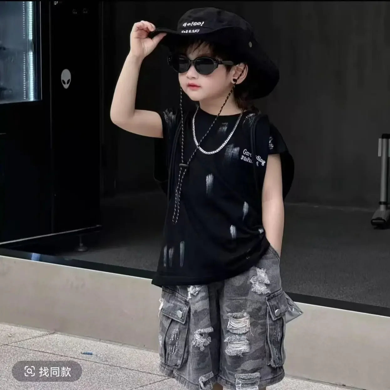 Summer Boys Loose Sleeveless Printed T-Shirt Tops + Hole Shorts  Set Child Outfit Handsome Kids Clothes Boys 2-10Y Vest Suit