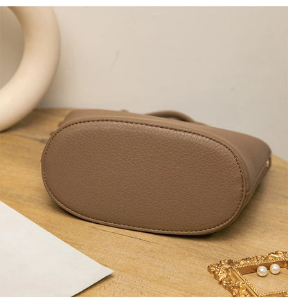 2024 New Bucket Bag for Women, Fashionable and Versatile, Handheld, Diagonal, High End, Single Shoulder, Small and Unique Design