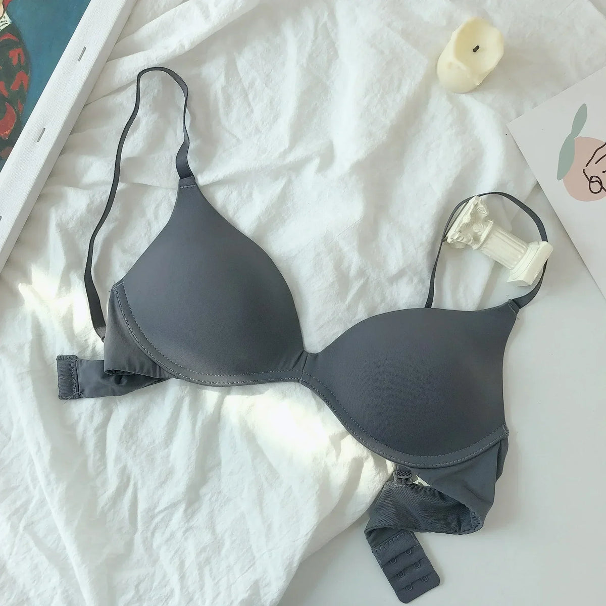 Bras for Women Seamless Backless Underwear Sexy Lingerie 3/4 Cup Bralette Top Wireless Brassiere Intimates Japanese Simple Bra