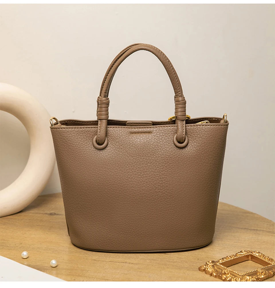 New Bucket Bag for Women, Fashionable and Versatile, Handheld, Diagonal, High End, Single Shoulder, Small and Unique Design
