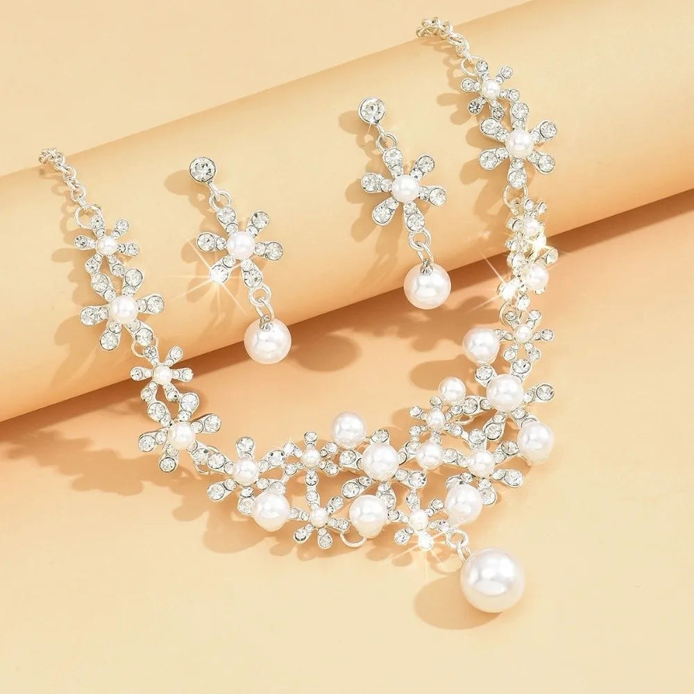 Elegant Rhinestone Jewelry Set Vintage Sparkling Flower Necklace Korean Style Alloy Pearl Necklace Ears Women Gifts