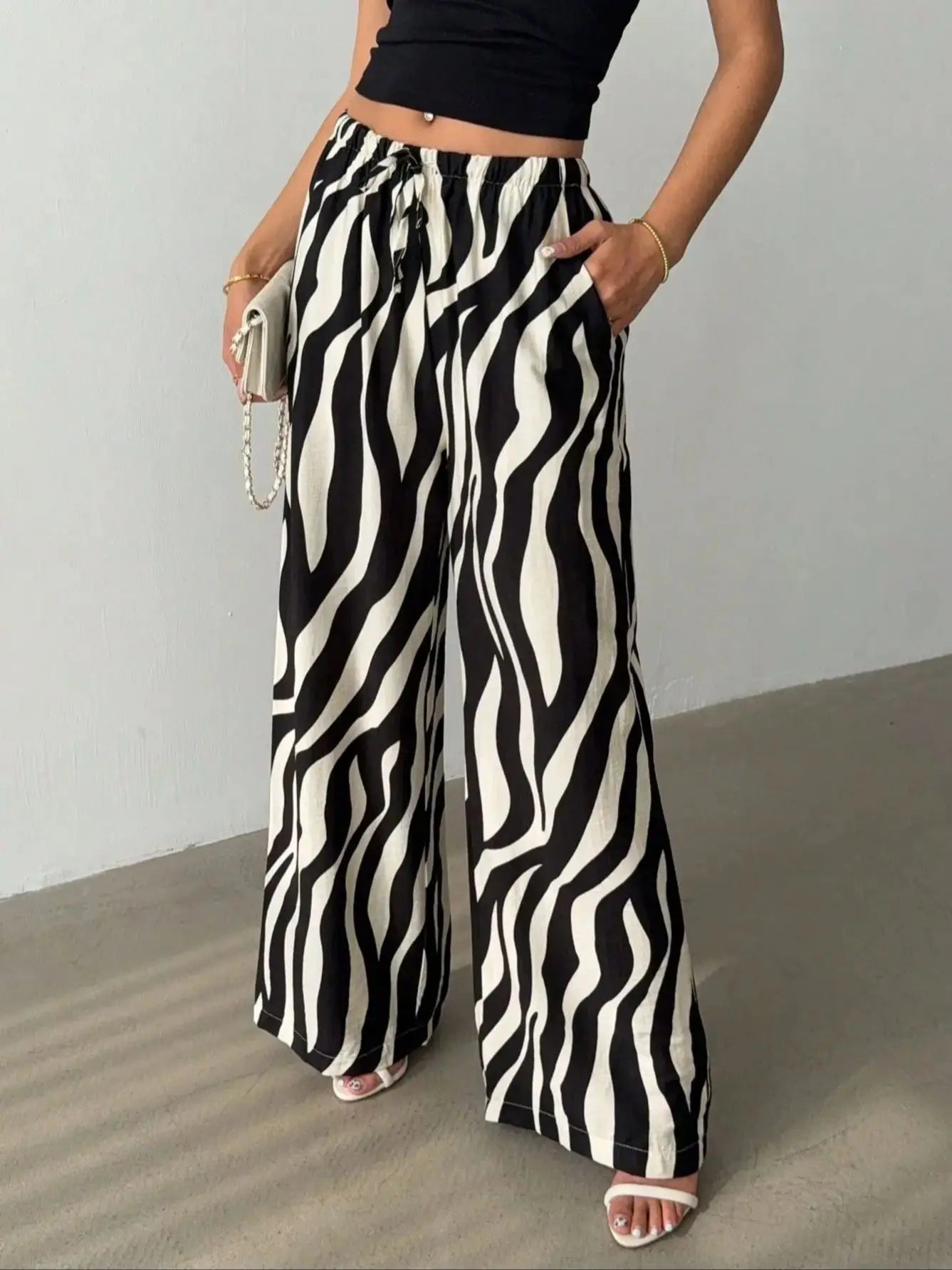 Women's Wide Leg Pants with Drawstring And Pockets Lightweight Breathable Fabric for All Seasons Casual Versatile Style