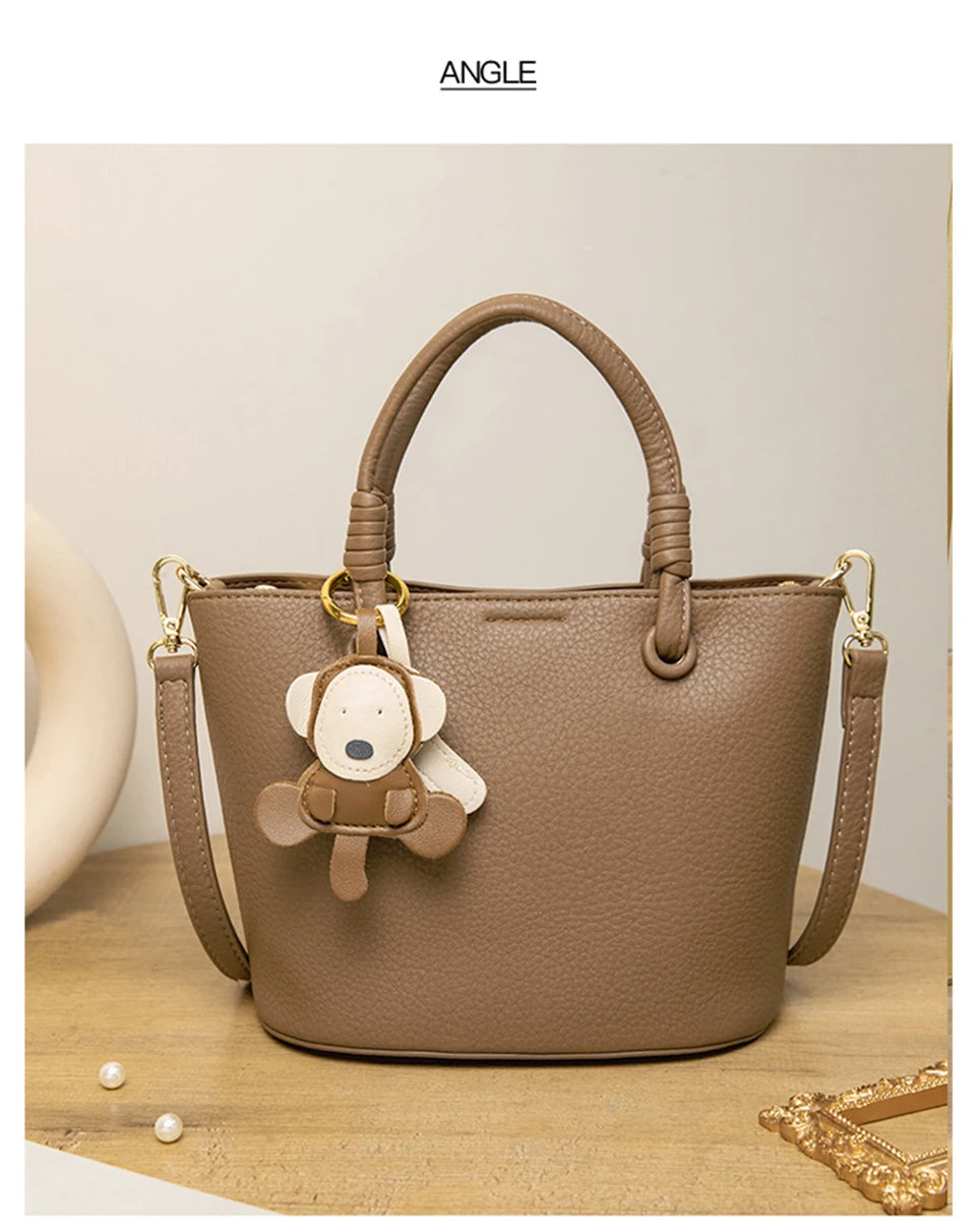 New Bucket Bag for Women, Fashionable and Versatile, Handheld, Diagonal, High End, Single Shoulder, Small and Unique Design