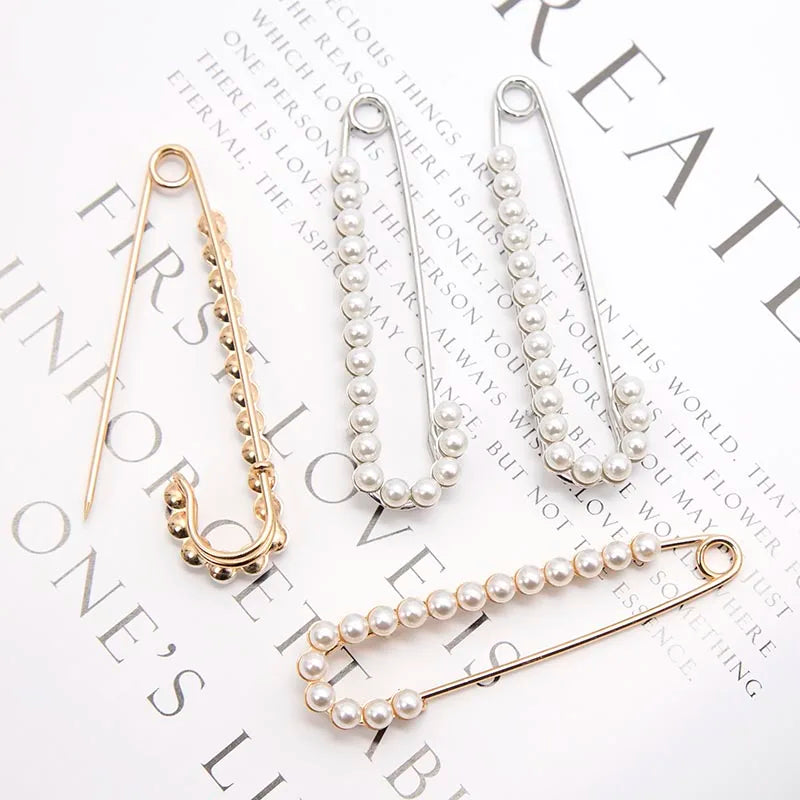 Women Trendy Popular Replica Pearl Decoration Tightening Waist Buckle Pin Coat Sweater Brooches Jewelry Accessories Girl Gift