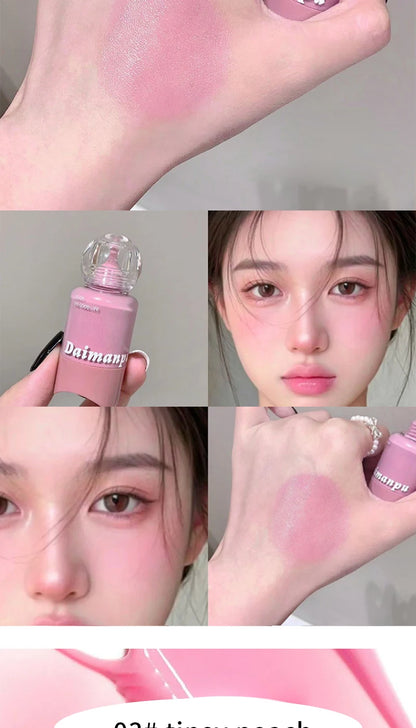 When You Put Blush in a Milk Bottle and Press It Lightly, the Makeup Becomes Clear and the Korean-Style Color Is Well Displayed, with the Color Rising up for a Light and Natural Look, and Is Easy to Apply.