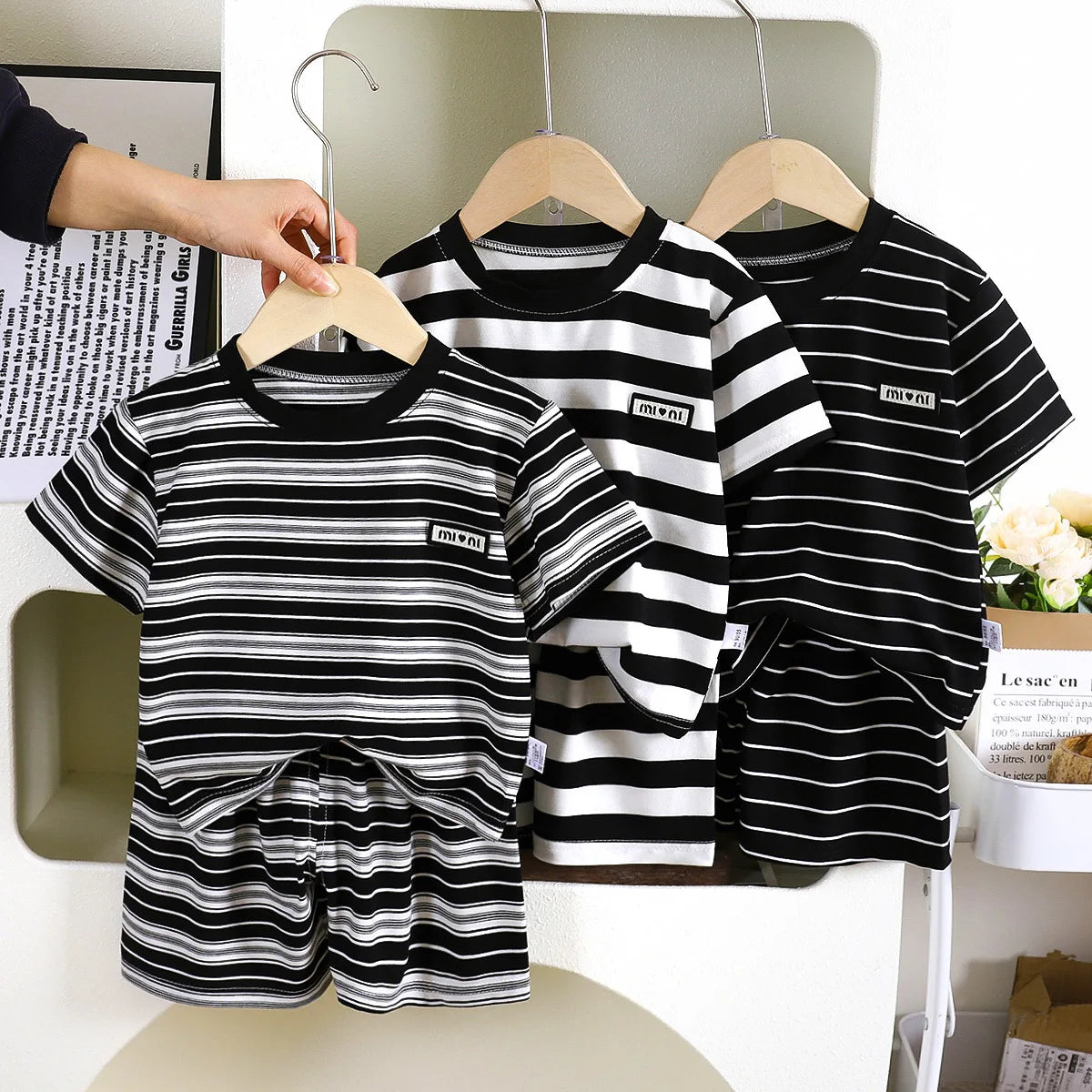 Children's short-sleeve stripe set, boys' black and white striped summer clothes, boy baby outwear short-sleeve shirt + shorts 2