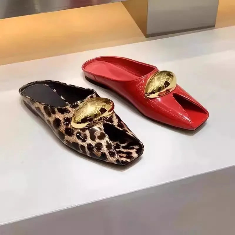New  Elegant Temperament Metal Buckle Fish Mouth Slippers Fashionable Flat Shoes Cool Slippers Summer Trend