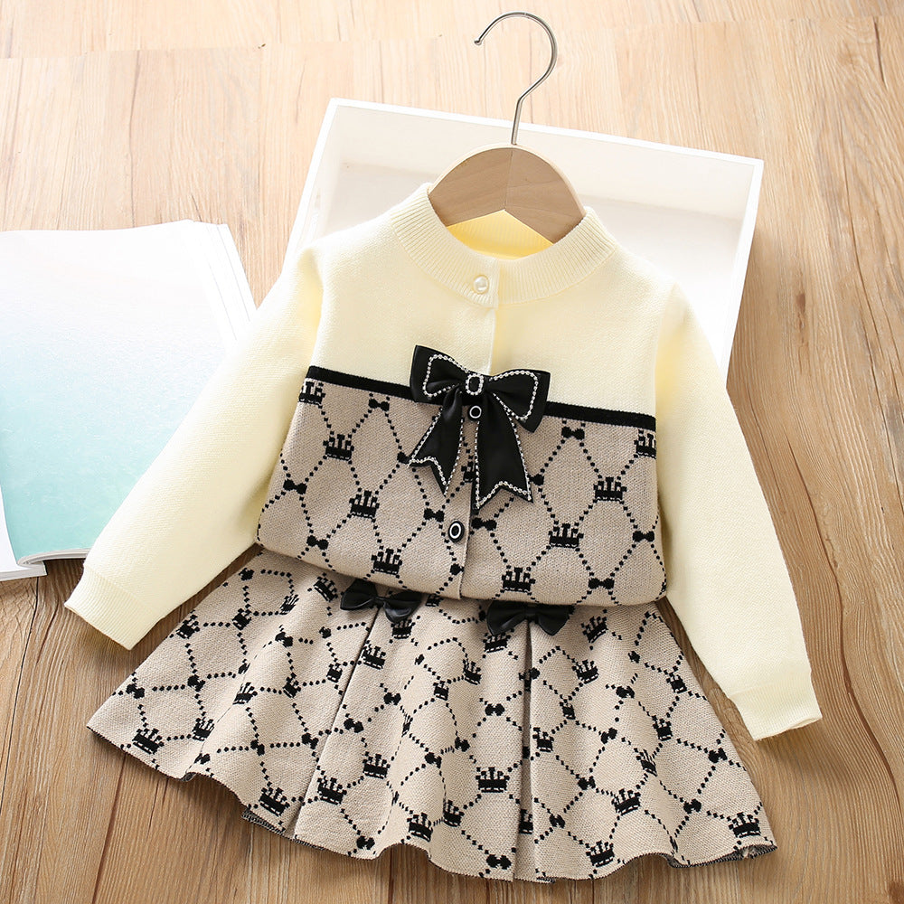 New winter children clothes set girl sweaters ruffle skirts 2pcs (Available)