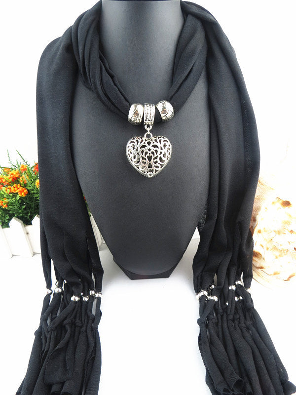 Pendant Scarf - Style 04