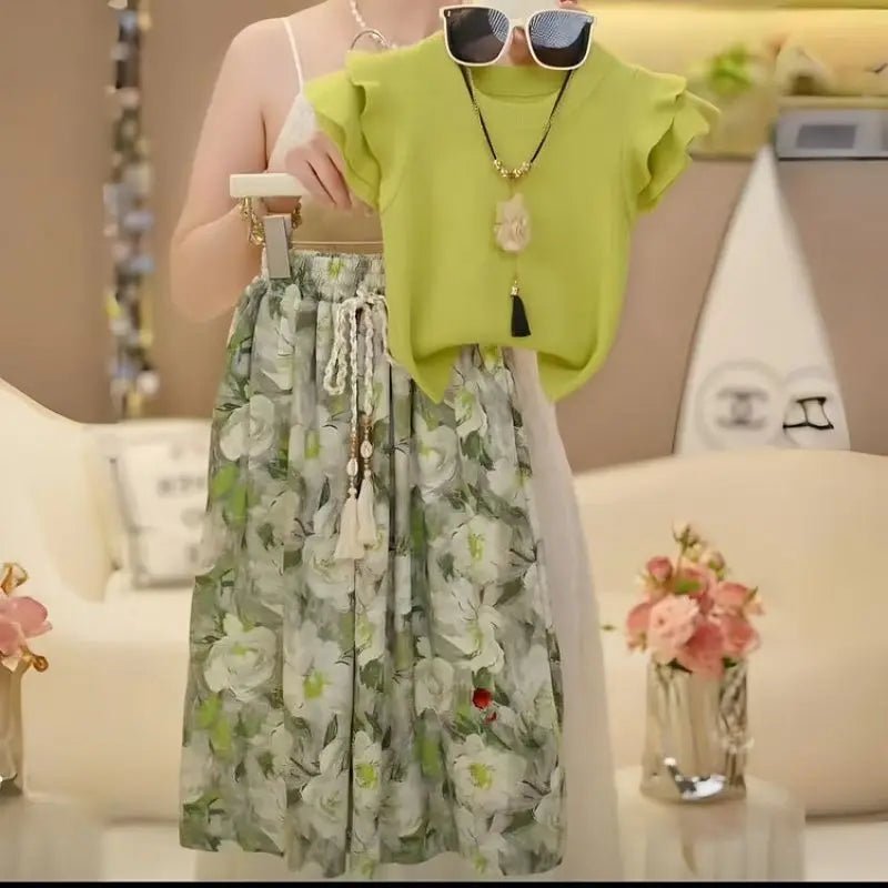 Baby Girl Summer and Spring Two Piece Set of Green Floral Pants with Flying Sleeves and Top Fashion Kids Outwear Suit - Mom & Kids