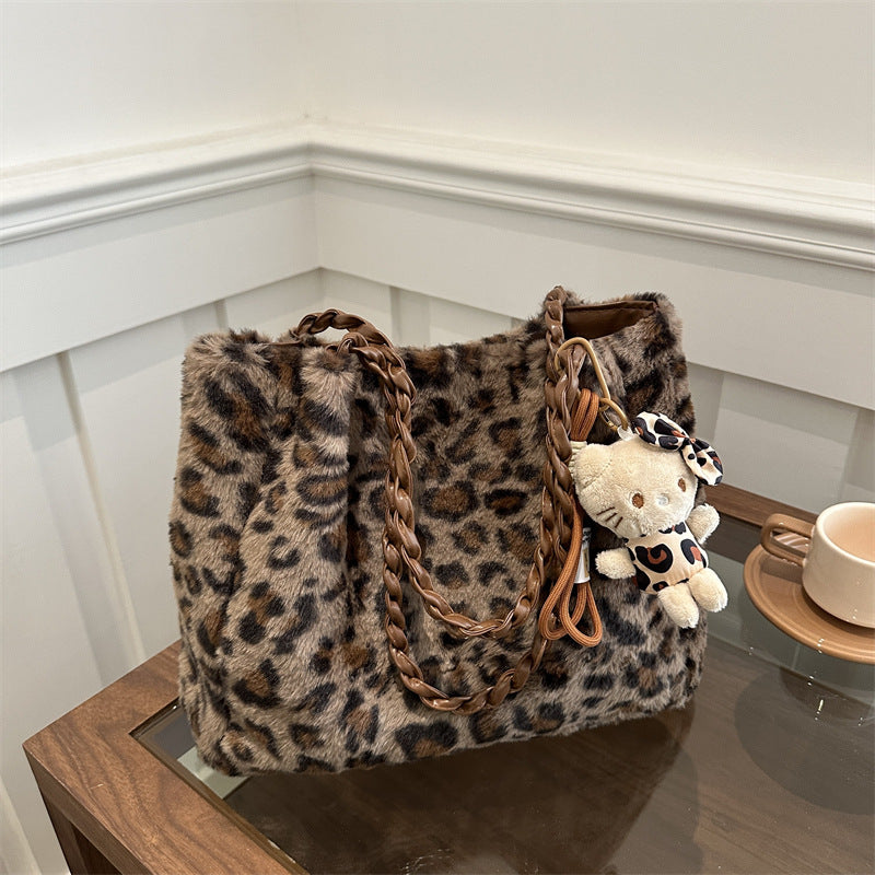 Winter Leopard Print Plush Tote Bag Women's 2024 New Fashionable Chain Shoulder Bag All-match Mao Mao Crossbody Bag