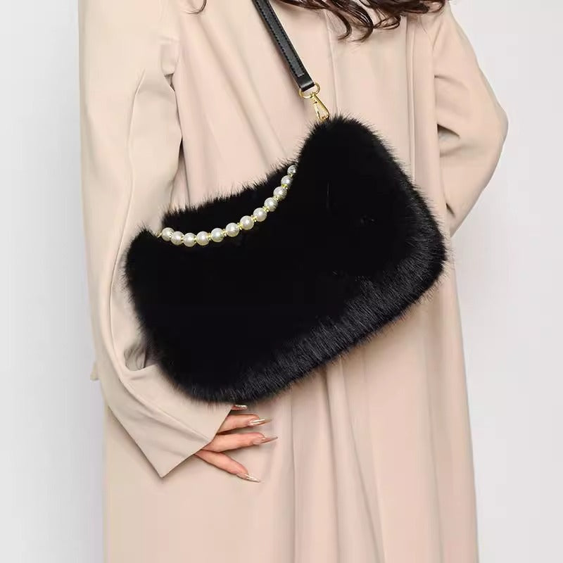 Western and Versatile Furry Bag for Women 2024 New Autumn and Winter Fashion Plush Bag Niche High-end Casual Shoulder Bag…