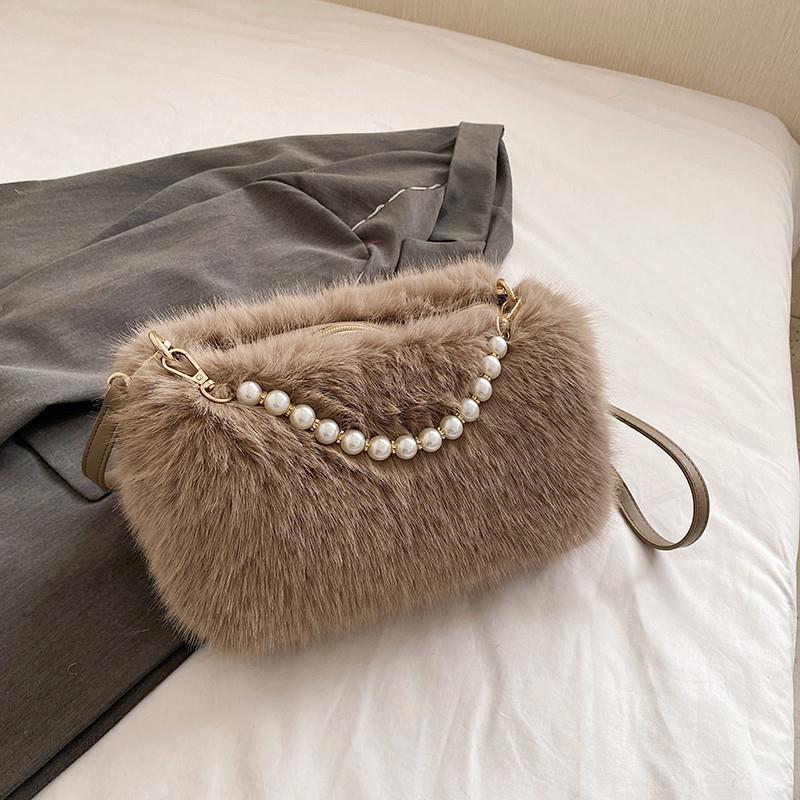 Western and Versatile Furry Bag for Women 2024 New Autumn and Winter Fashion Plush Bag Niche High-end Casual Shoulder Bag…